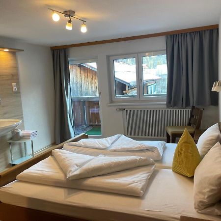 Ferienwohnungen Haus Bergflora Bach  Kültér fotó