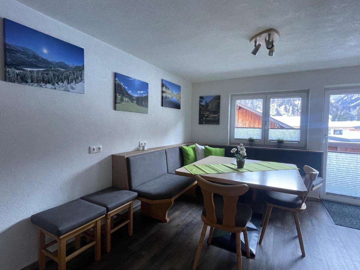 Ferienwohnungen Haus Bergflora Bach  Kültér fotó